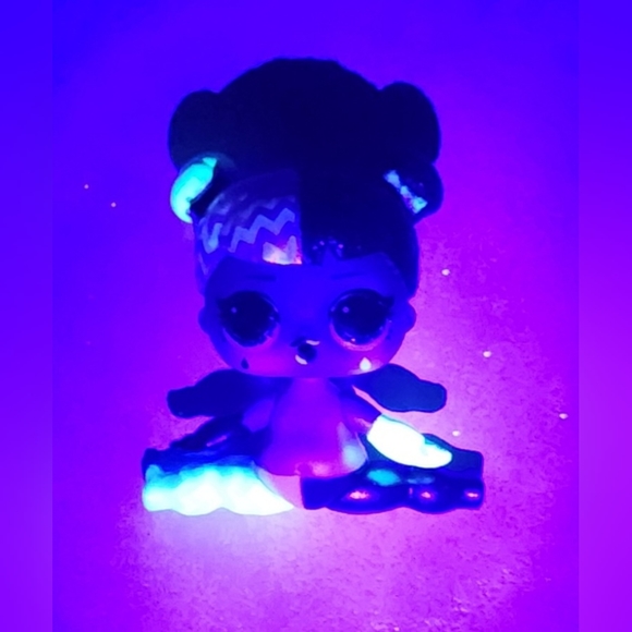 LOL Surprise Dolls Lights Glitter Series Harlequin - Picture 4 of 5